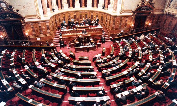 la-france-va-voter-une-loi-liberticide-qui-permettra-a-ladministration-davoir-acces-a-vos-donnees-personnelles-une