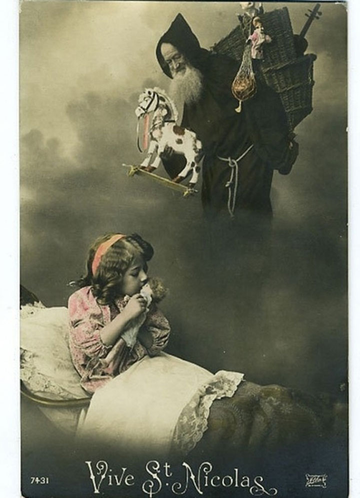 les-premiers-costumes-de-pere-noel-datant-du-siecle-dernier-sont-absolument-effrayantes4