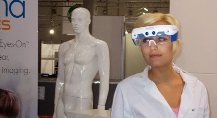 nayez-plus-peur-des-piqures-ces-lunettes-haute-performance-cible-vos-veines-avec-precision2