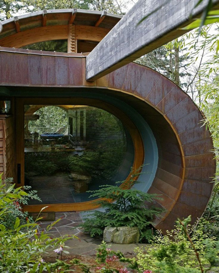 prenez-de-la-hauteur-avec-ses-somptueuses-maisons-perchees-dans-les-arbres3