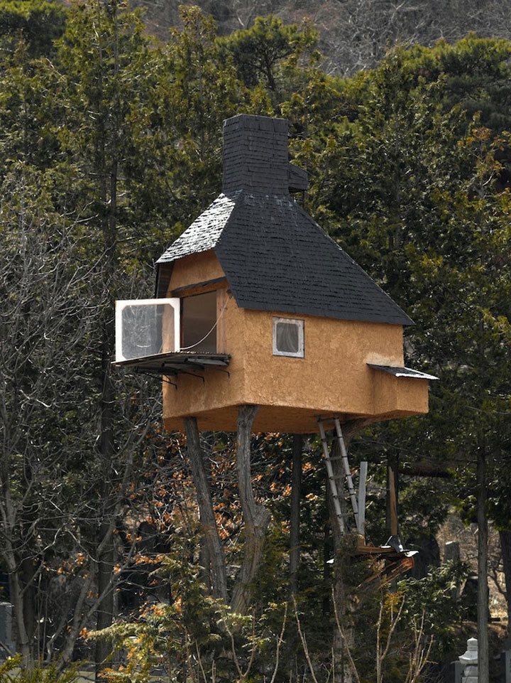 prenez-de-la-hauteur-avec-ses-somptueuses-maisons-perchees-dans-les-arbres60