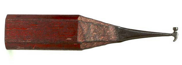 un-artiste-sculpte-des-mines-de-crayons-pour-des-oeuvres-dune-precision-chirurgicale13