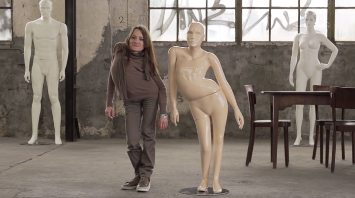 un-magasin-expose-des-mannequins-differents-en-vitrine-pour-prouver-que-la-beaute-est-universelle21