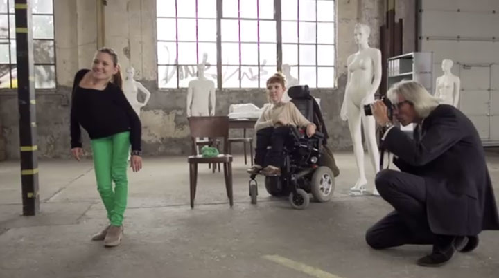 un-magasin-expose-des-mannequins-differents-en-vitrine-pour-prouver-que-la-beaute-est-universelle6