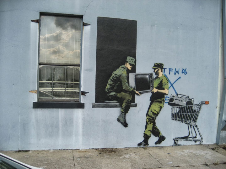 decouvrez-le-celebre-street-art-de-banksy-a-travers-80-oeuvres24