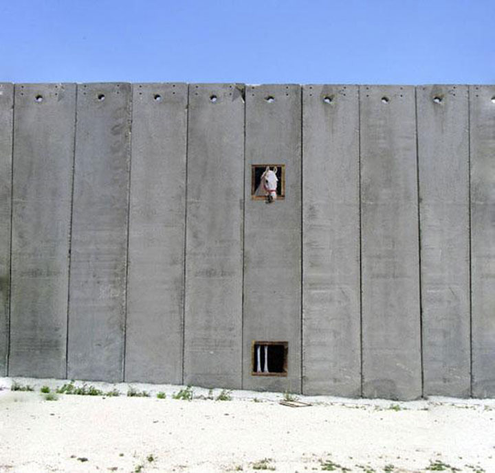 decouvrez-le-celebre-street-art-de-banksy-a-travers-80-oeuvres31