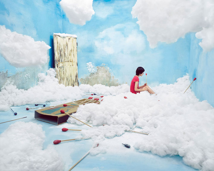 decouvrez-les-incroyables-photographies-surrealistes-non-retouchees-de-jee-young-lee15