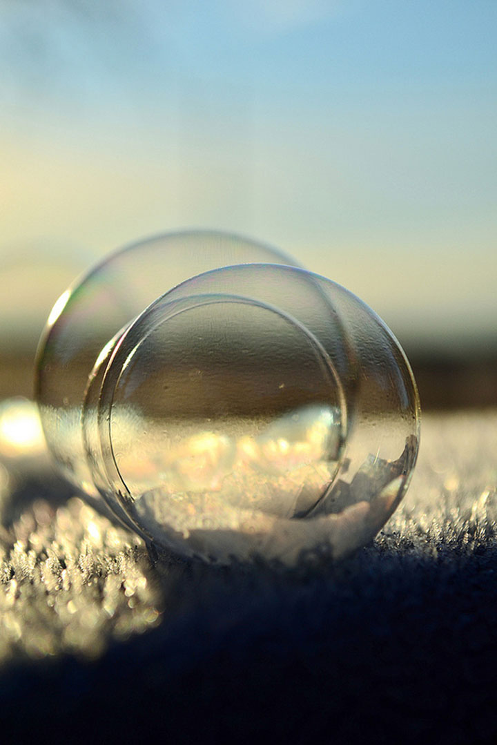 des-sumbliles-bulles-de-savon-gelees-par-le-froid19