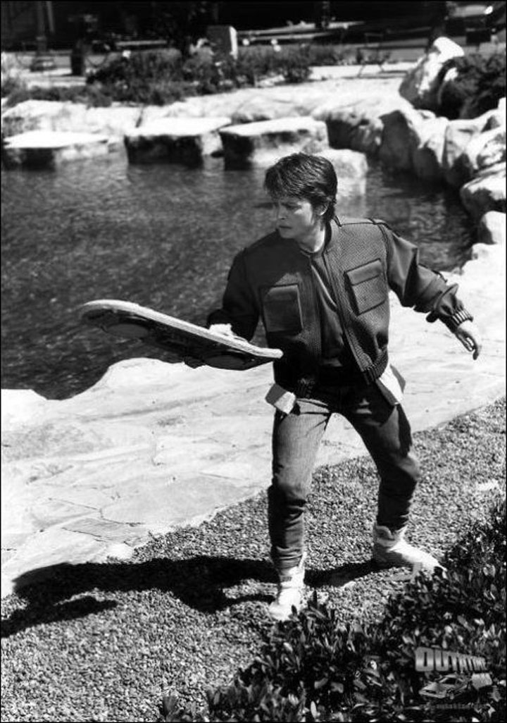 entrez-dans-les-coulisses-du-film-culte-retour-vers-le-futur-a-travers-ces-42-photographies-inedites26