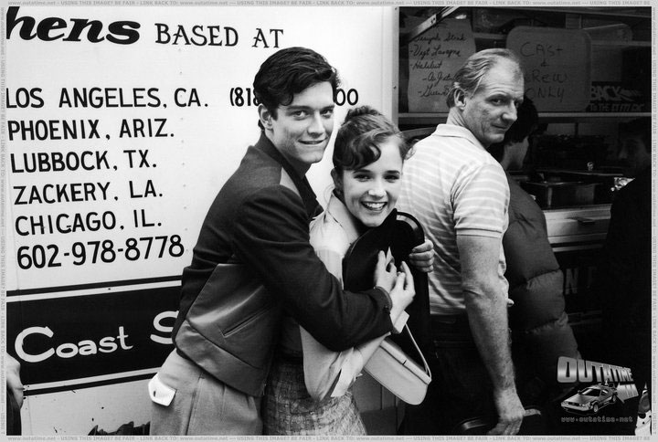 entrez-dans-les-coulisses-du-film-culte-retour-vers-le-futur-a-travers-ces-42-photographies-inedites37