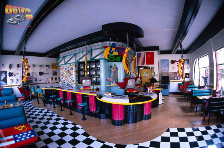 entrez-dans-les-coulisses-du-film-culte-retour-vers-le-futur-a-travers-ces-42-photographies-inedites9