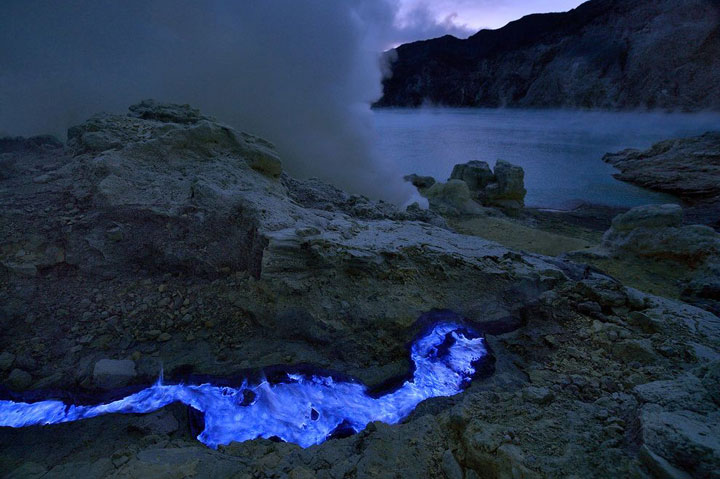 Kawah-Ijen5