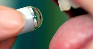 dites-adieu-aux-coloscopies-grace-a-la-pillcam-une-pilule-a-avaler-disposant-dune-camera-miniature-une