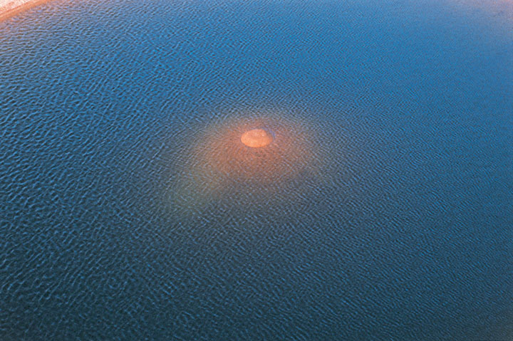 immenses-oeuvres-dans-le-sahara11