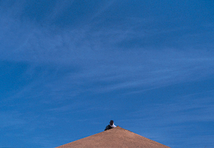 immenses-oeuvres-dans-le-sahara22