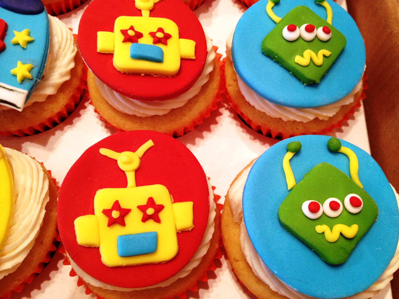 incroyables-cupcakes13