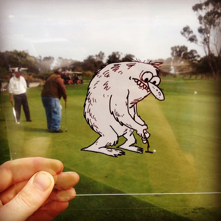 artiste-insere-dessins-sur-film-transparent21