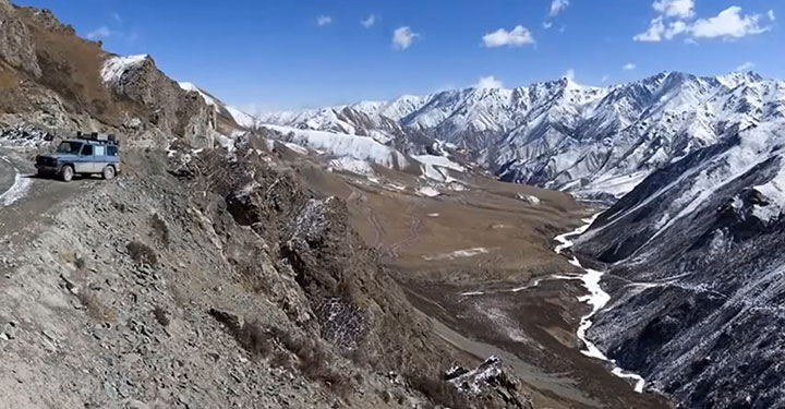 ce-voyage-de-18-mois-dure-maintenant-depuis-plus-de-25-ans11