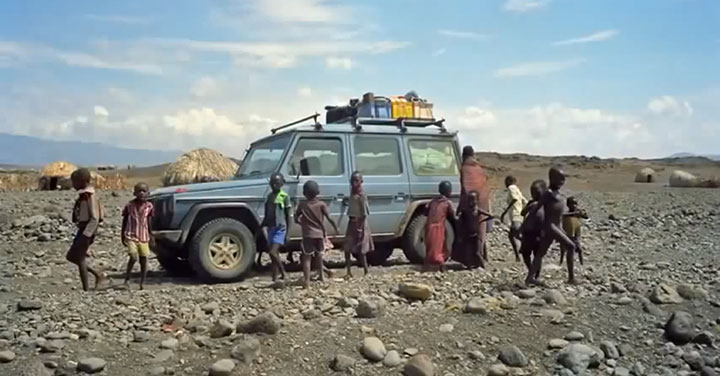 ce-voyage-de-18-mois-dure-maintenant-depuis-plus-de-25-ans19