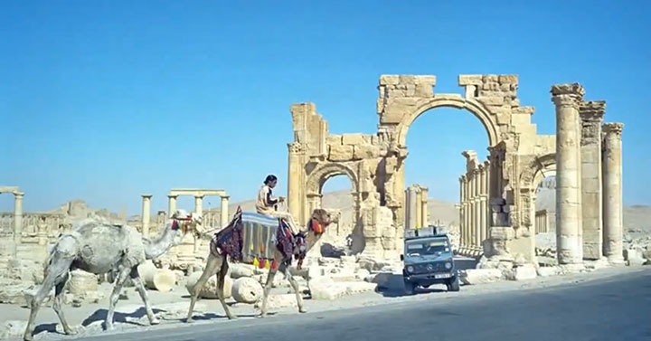 ce-voyage-de-18-mois-dure-maintenant-depuis-plus-de-25-ans6