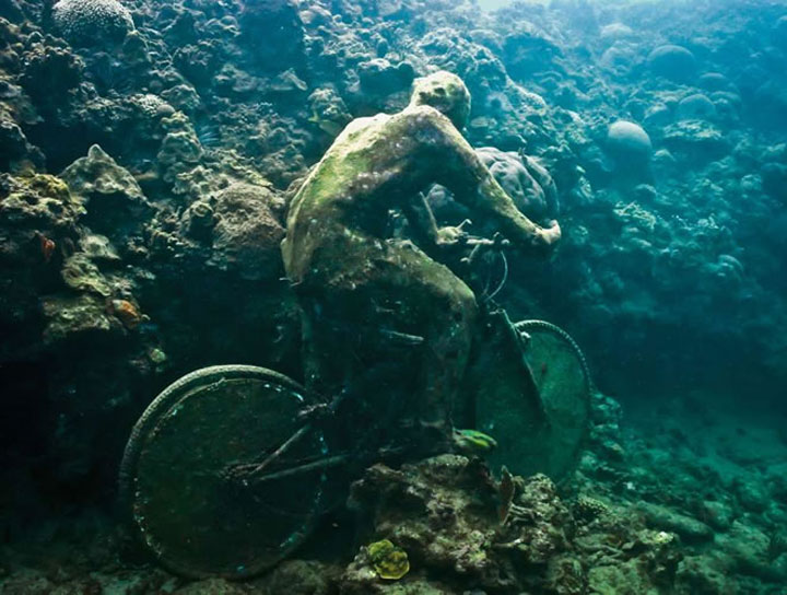 sculpture-dans-leau5