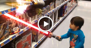 un-papa-plein-dhumour-transforme-le-quotidien-de-son-petit-garcon-en-veritable-film-daction-une