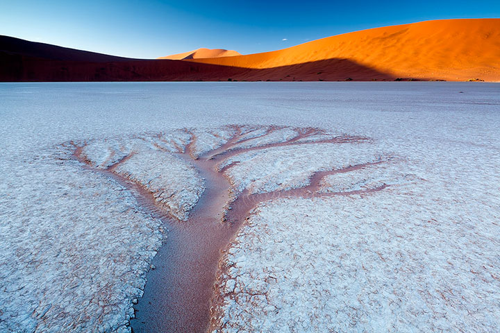 admirez-le-magnifique-desert-de-namibie-grace-a-ces-fantastiques-photographies42