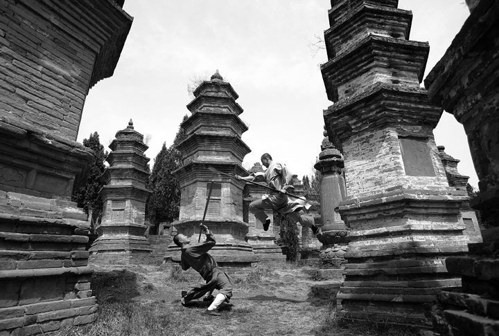penetrez-dans-lintimite-des-moines-shaolin-a-travers-dincroyables-photographies-3