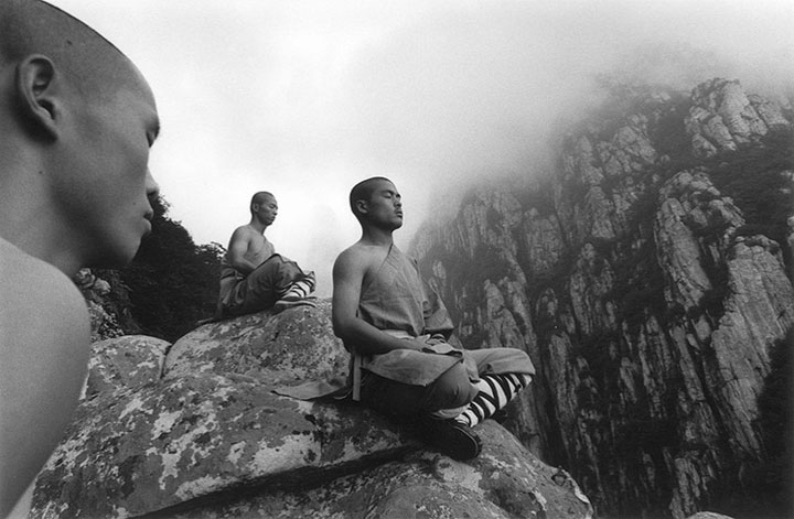 penetrez-dans-lintimite-des-moines-shaolin-a-travers-dincroyables-photographies20