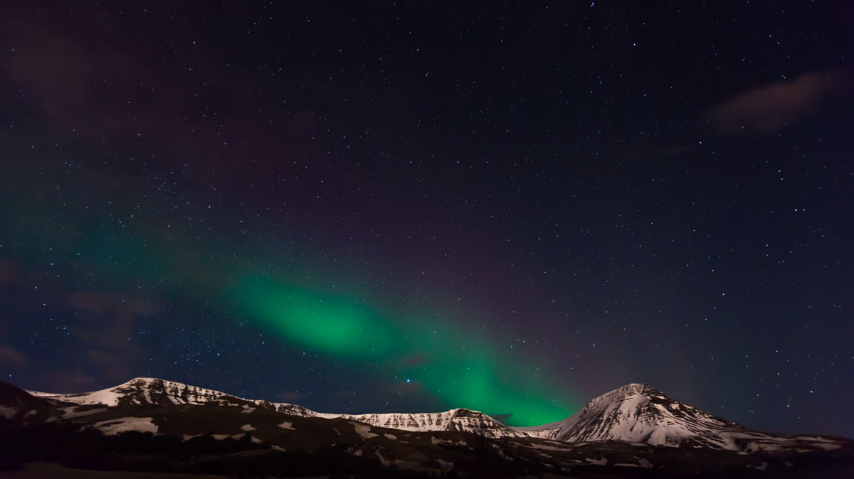 aurore-boreale-ciel-islandais