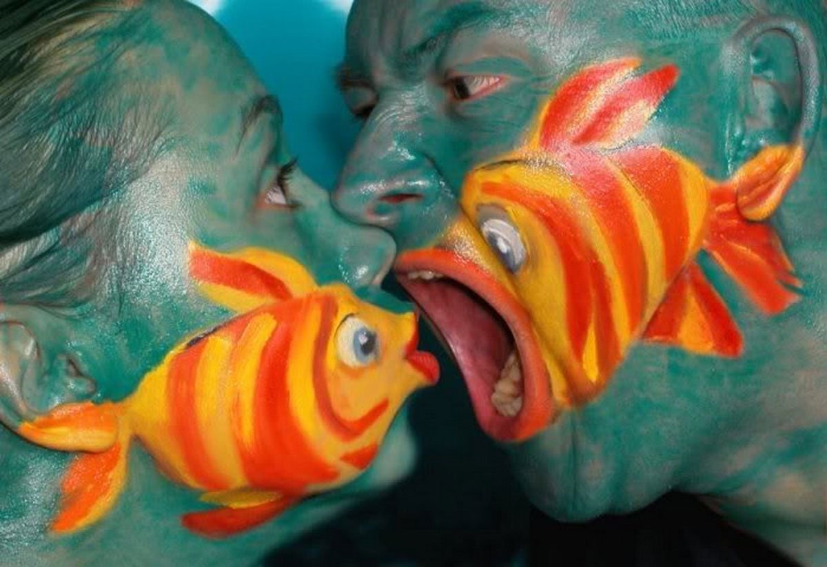 body-painting-couple-poisson-clown