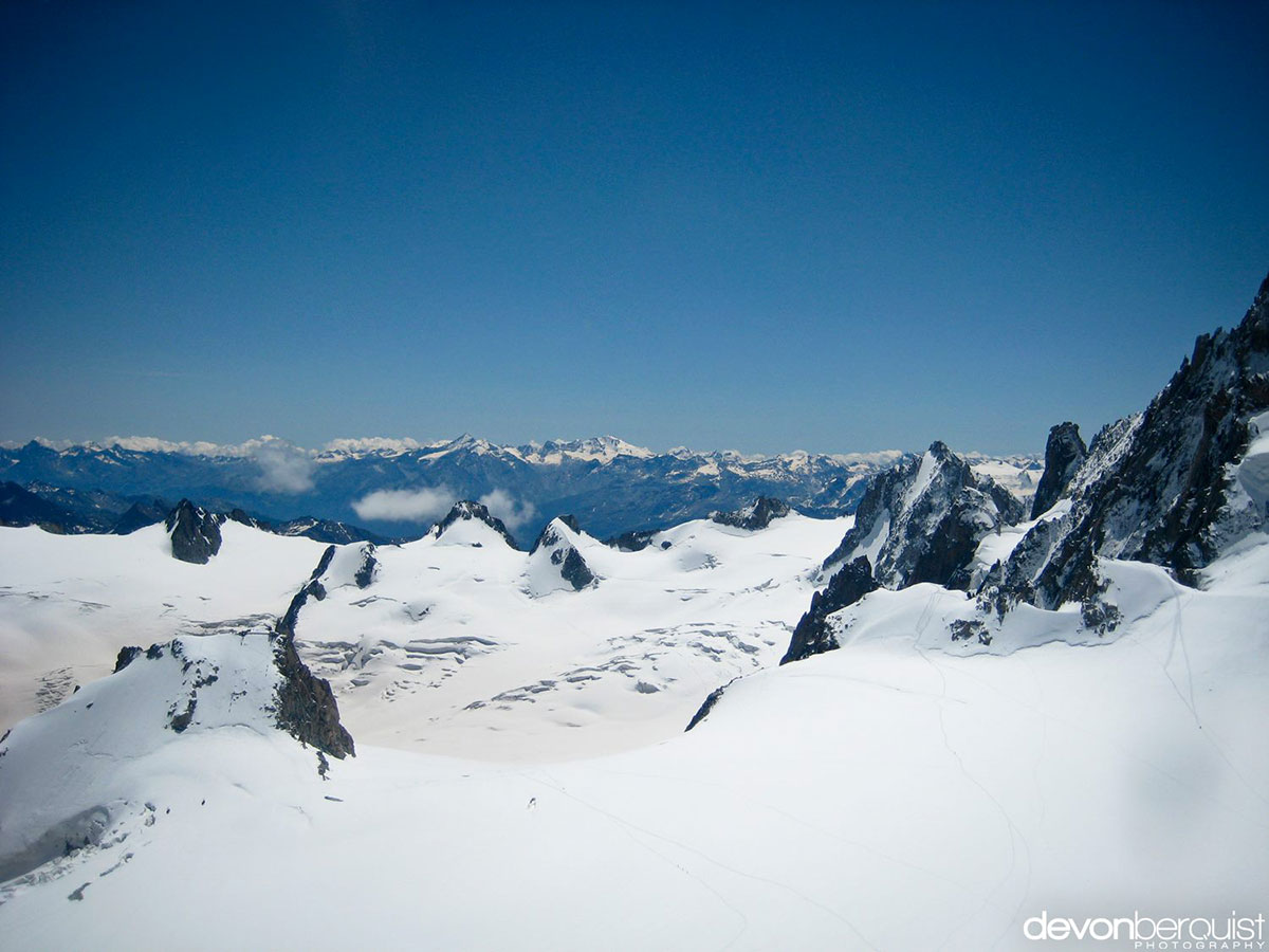 monagnes-enneigees-canada