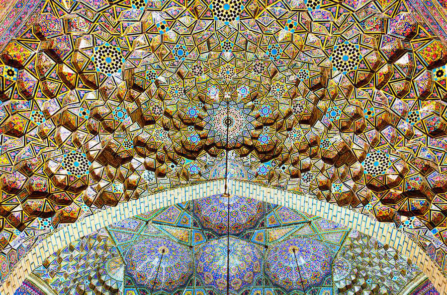 nasir-al-mulk-mosque-plafond-couleur