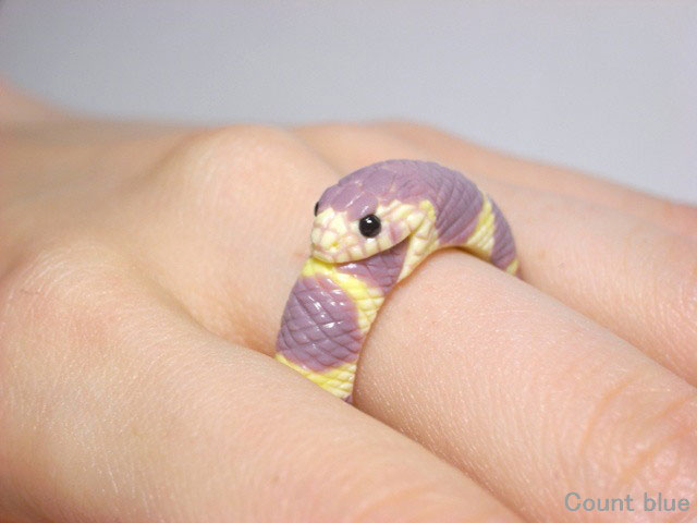 serpent-violet-jaune