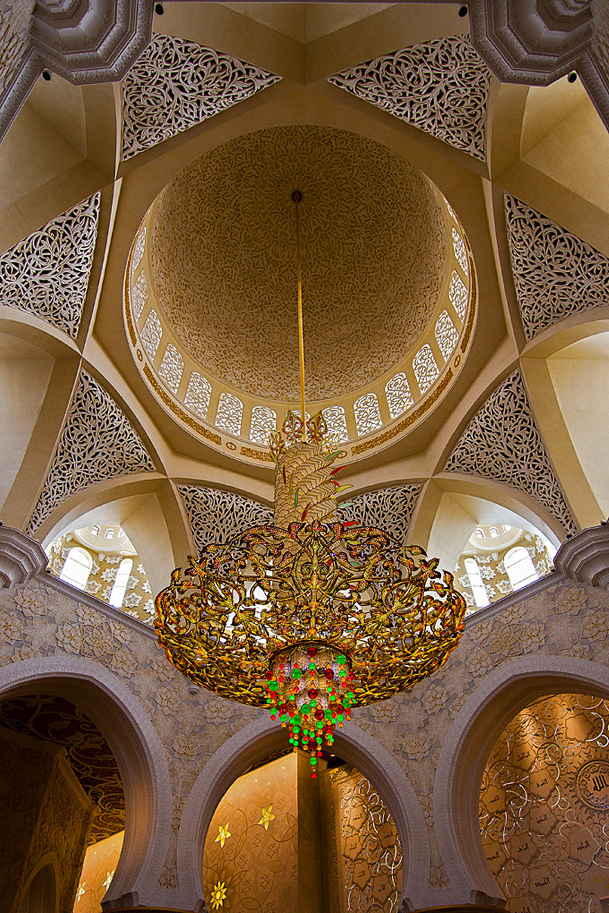 sheikh-zayed-mosque-plafond