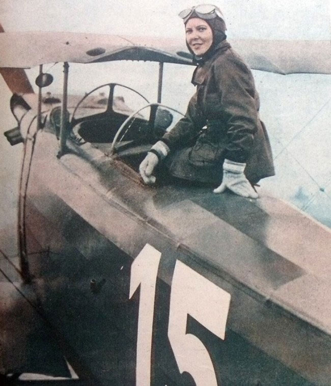 femme-pilote-de-chasse-Sabiha-Gökçen