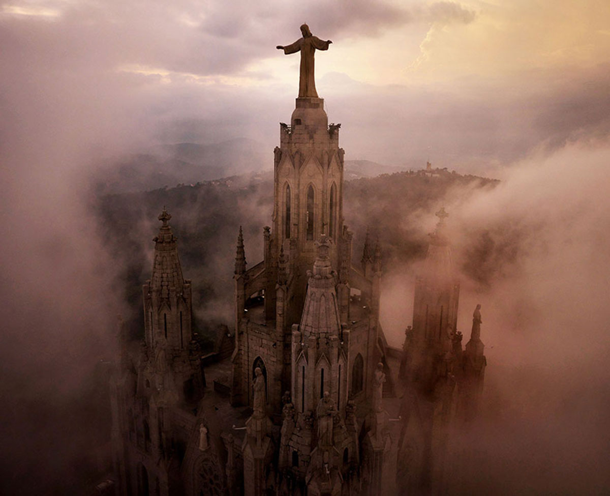 Drone-Barcelona-Church