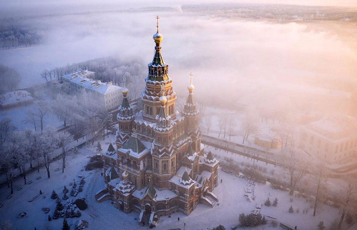 Drone-Pergof-Cathedral