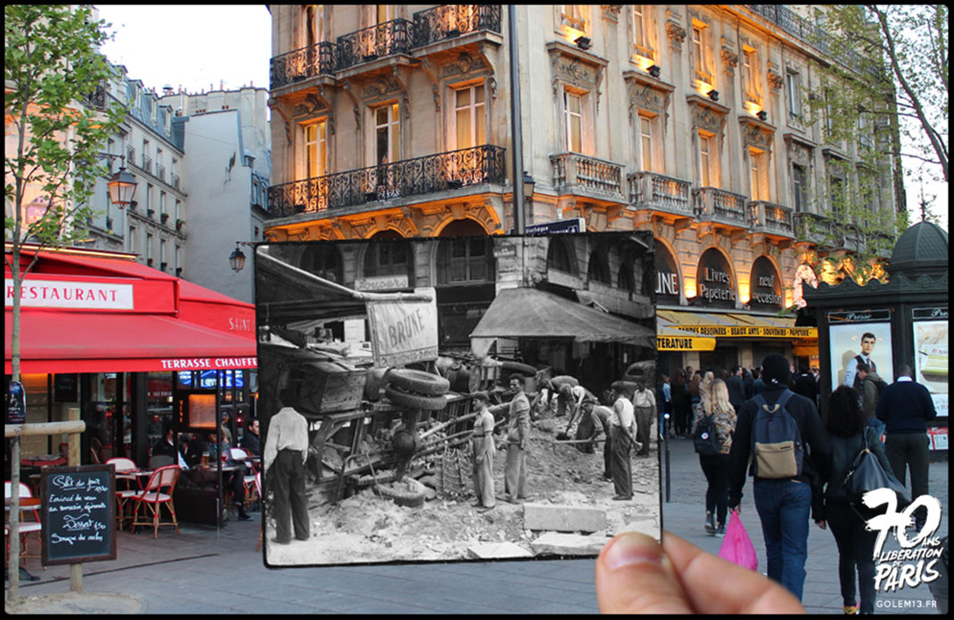 Place St Michel. La barricade de la rue de la Huchette devant la librairie Gibert Jeune d’aujourd’hui.