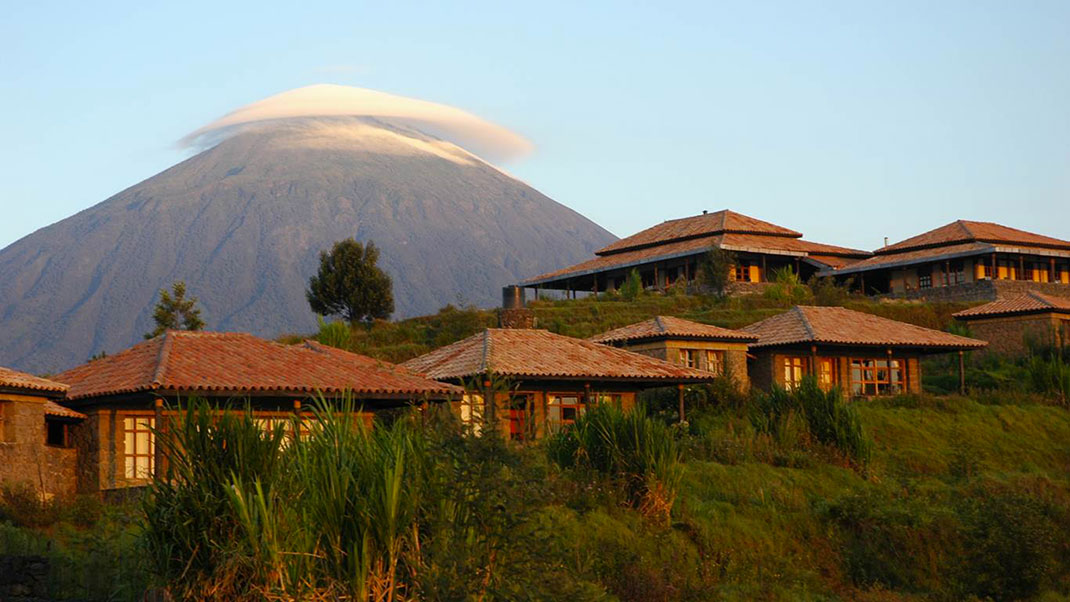 3-Volcanoes-National-Park