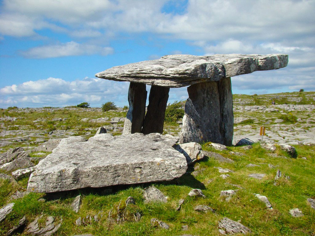 3-dolmen-poulnabrone1