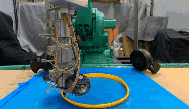 3-machine-imprime-objet