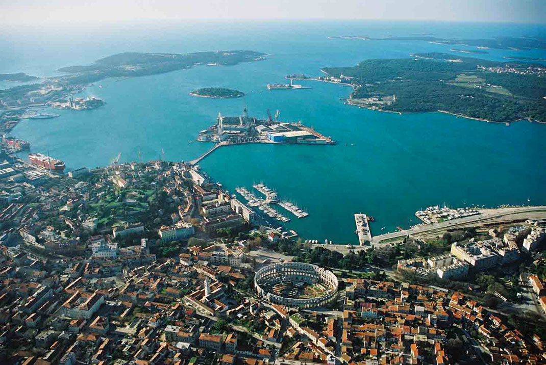 9-pula-croatie-ville