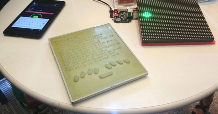 Une tablette en braille