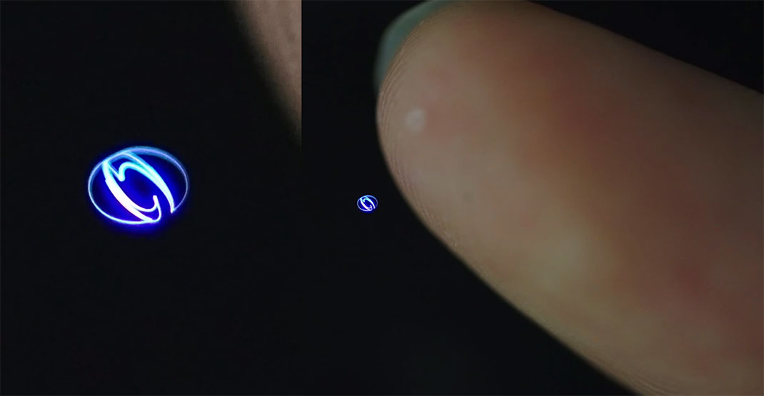 hologramme-former-toucher