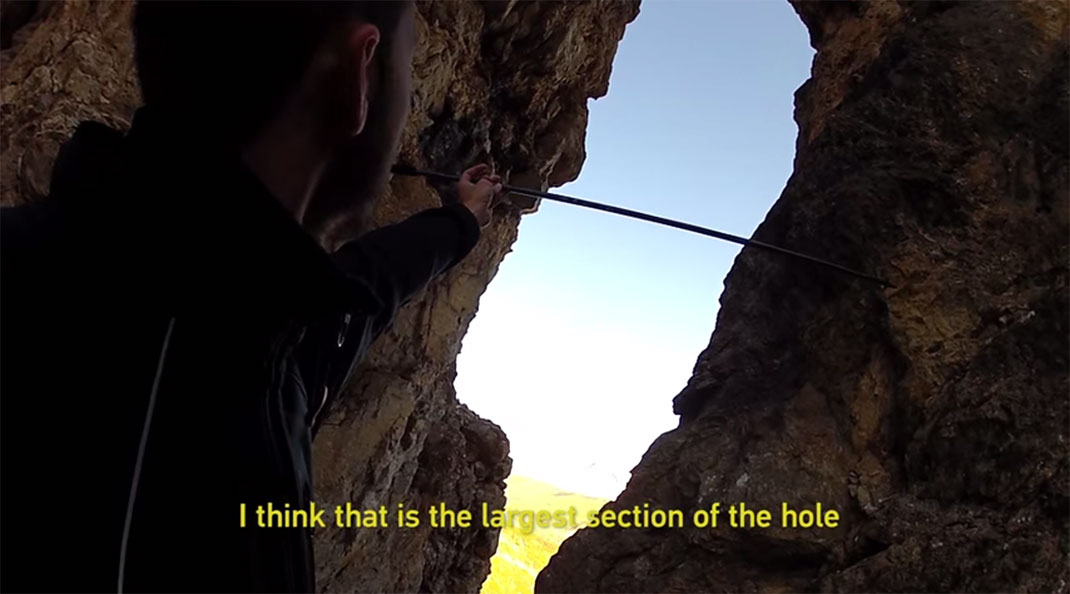 saut-wingsuit-trou-1