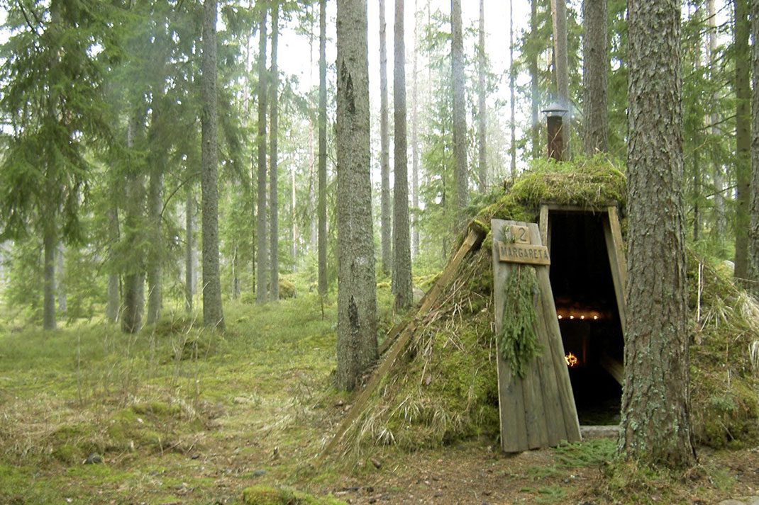 forest-hut-sweden