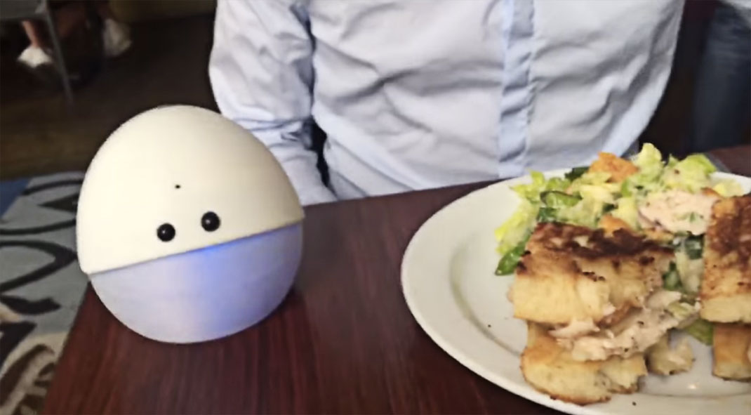 mira-robot-pixar-bleu