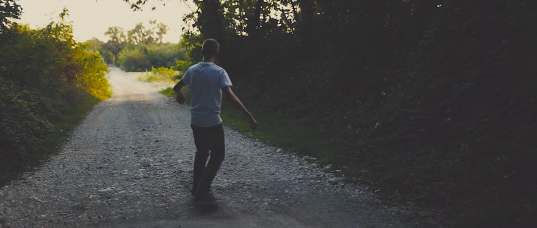 15-court-metrage-route-gravier