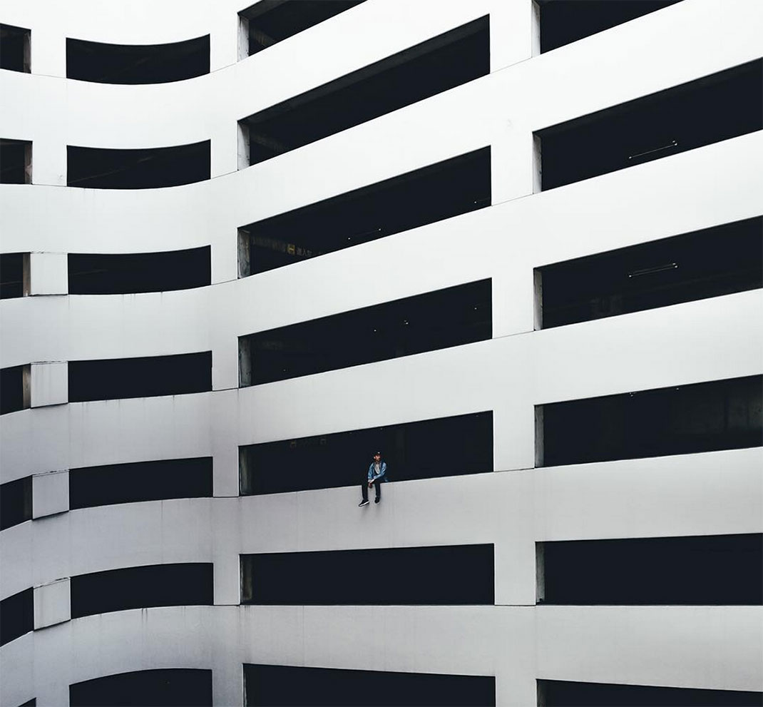 16-parkinghommeseul-takashiyasui